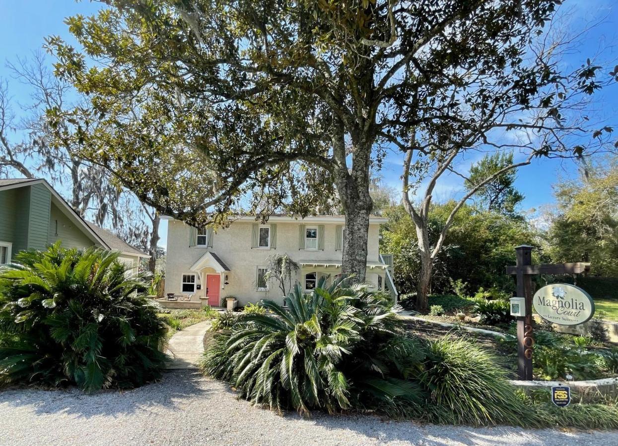 Magnolia Court *