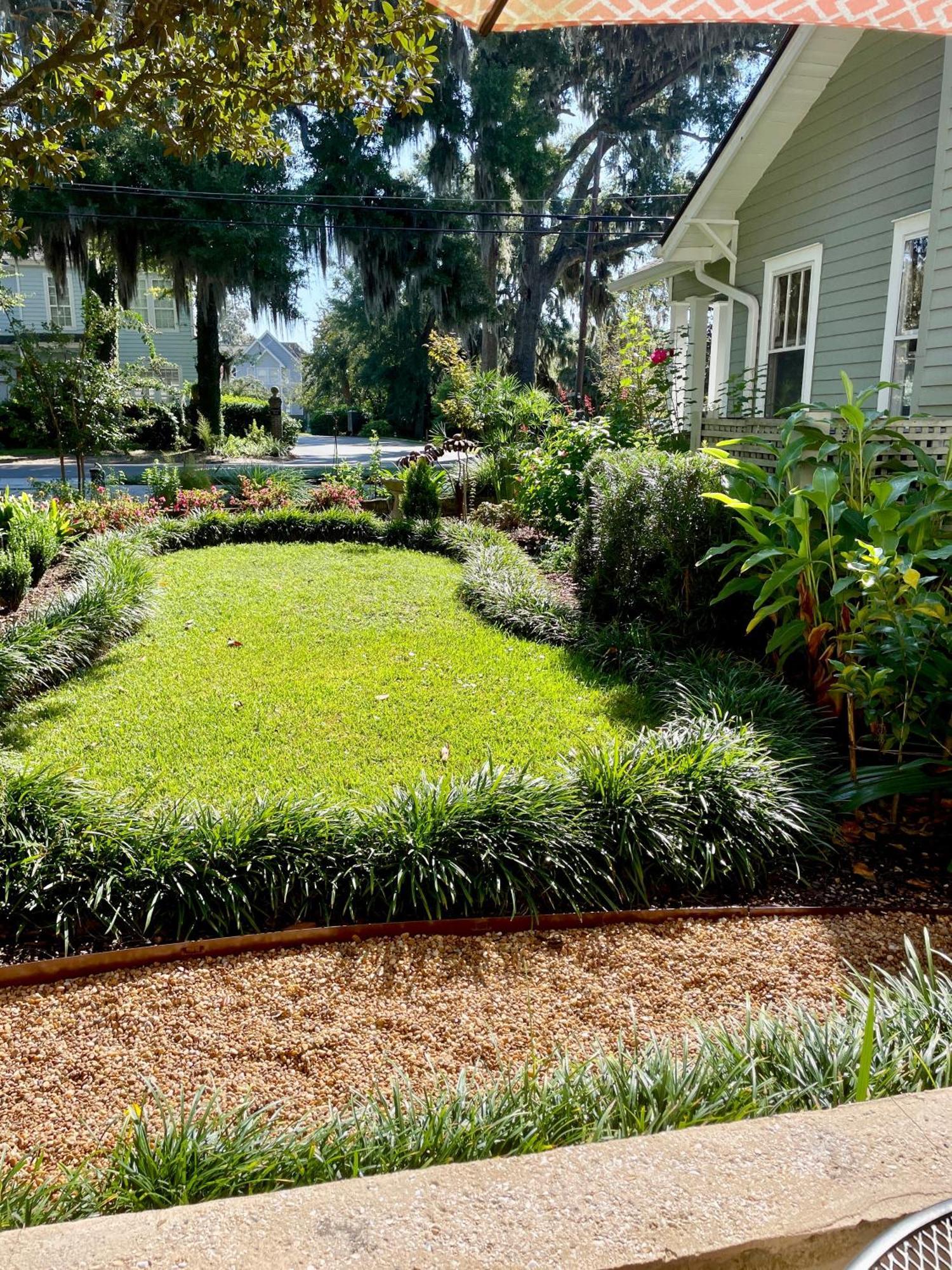 Magnolia Court Apartment *